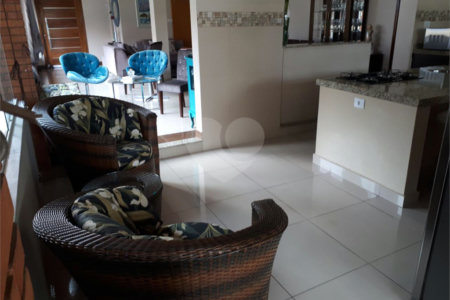 Casa à venda com 3 suítes no condomínio Haras São Luiz, Salto - SP