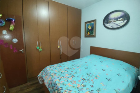 Casa à venda com 3 suítes no condomínio Morada das Hortênsias, São Paulo - SP
