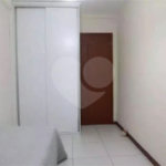 Cobertura à venda com 4 quartos, sendo 2 suítes,  em Algodoal, Cabo Frio, RJ