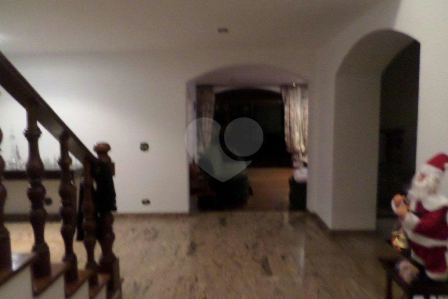 Sobrado à venda ou para alugar com 4 suítes em Morumbi, São Paulo, SP