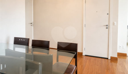 Apartamento à venda com 3 quartos, sendo 1 suíte,  em Jardim das Acácias, São Paulo, SP