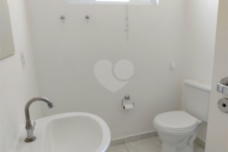 Casa à venda com 3 quartos, sendo 1 suíte,  em Vila Cordeiro, São Paulo, SP