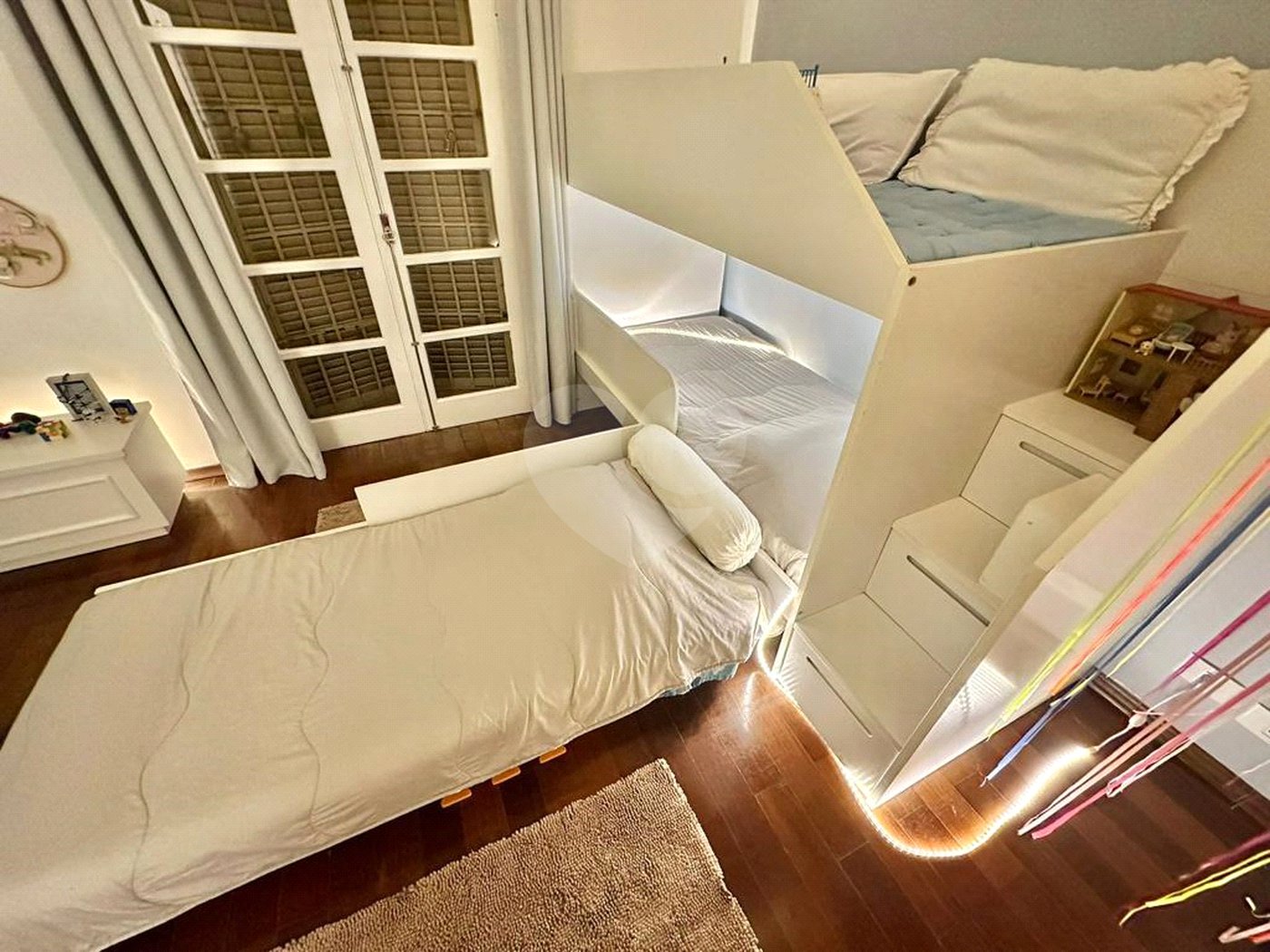 Sobrado à venda com 3 quartos, sendo 1 suíte,  em Jardim São Paulo(zona Norte), São Paulo, SP