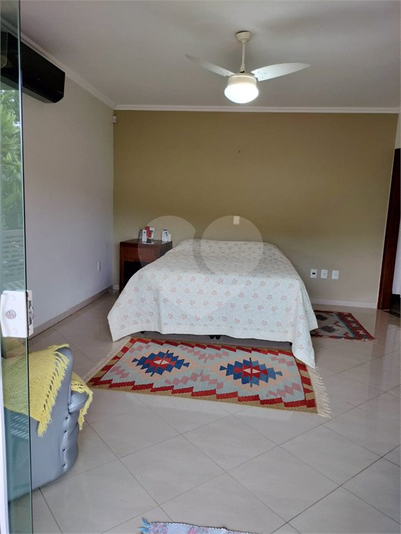 Sobrado à venda com 4 quartos, sendo 2 suítes, em Vila Petrópolis, Atibaia, SP