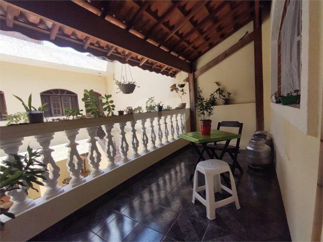 Sobrado à venda com 4 quartos, sendo 2 suítes,  em Pedreira, São Paulo, SP