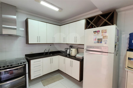 Sobrado à venda com 3 quartos, sendo 1 suíte, em Vila Romana, São Paulo, SP