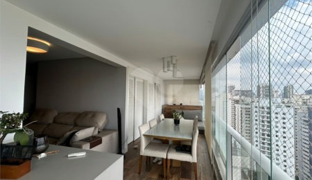 Apartamento à venda com 2 quartos, sendo 1 suíte,  em Brooklin, São Paulo, SP