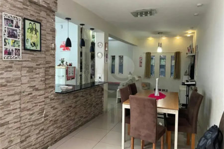 Casa à venda com 3 quartos, sendo 2 suítes, em Jardim Europa, São Paulo, SP