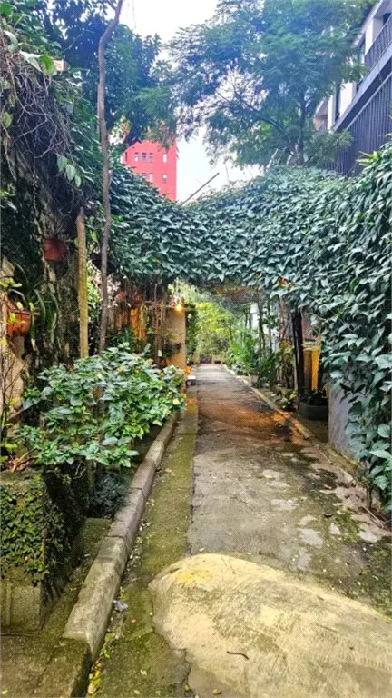 Casa de Vila à venda com 4 quartos, sendo 2 suítes,  em Sumarezinho, São Paulo, SP