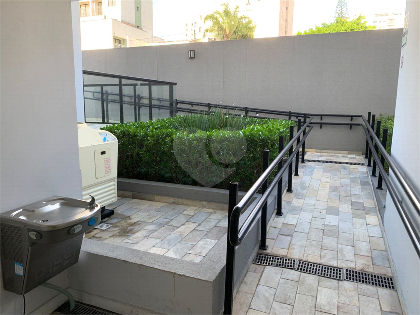 Apartamento à venda com 3 quartos, sendo 2 suítes, em Mirandópolis, São Paulo, SP