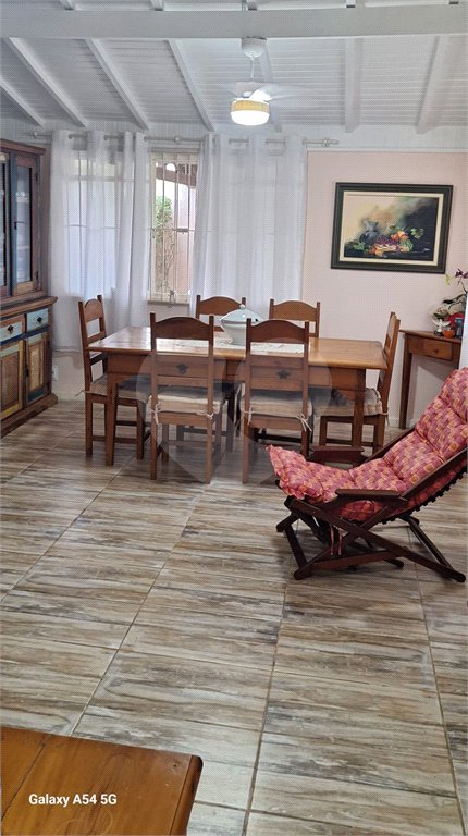 Casa à venda com 3 quartos, sendo 1 suíte, em Condomínio Flamboyant-b, Atibaia, SP