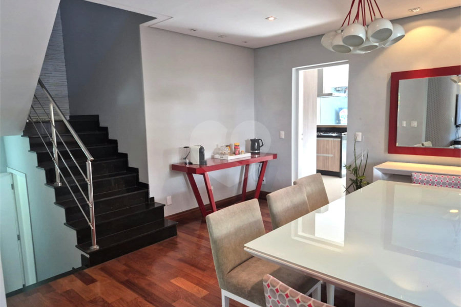 Casa para alugar com 5 quartos, sendo 4 suítes, no condomínio Colinas Japore, São Paulo - SP