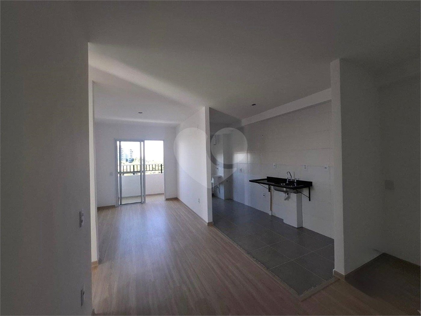 Apartamento à venda com 2 quartos, sendo 1 suíte, em Jardim São Carlos, Sorocaba, SP