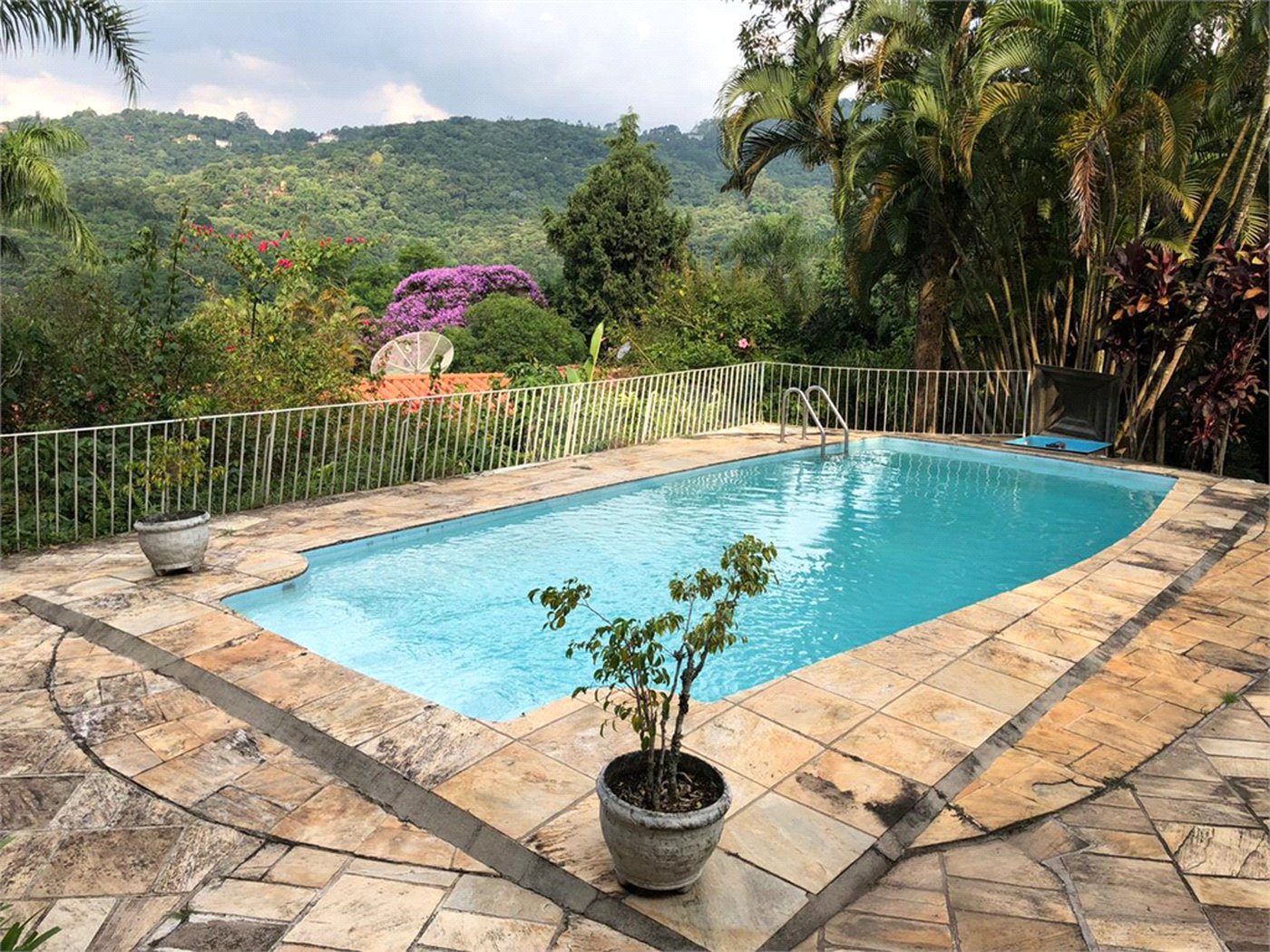 Casa à venda com 3 quartos, sendo 1 suíte,  em Serra da Cantareira, Mairiporã, SP