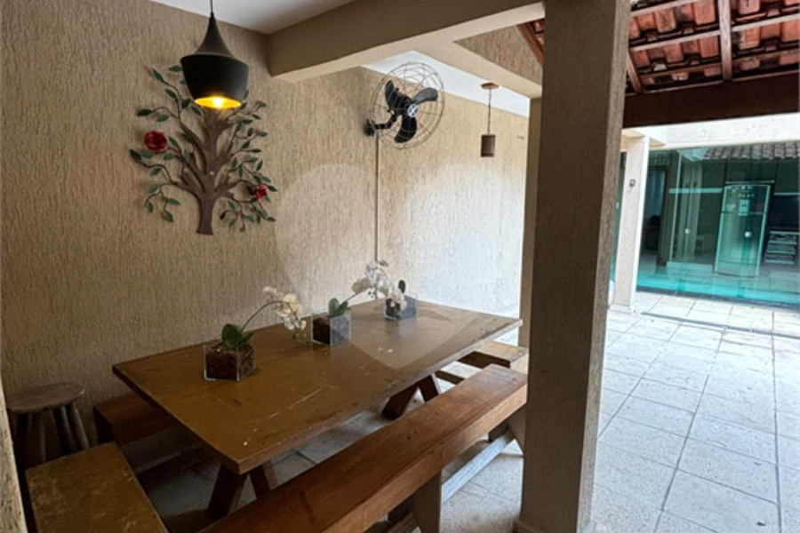 Sobrado à venda com 3 quartos, sendo 1 suíte, em Vila Albertina, São Paulo, SP