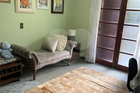 Casa à venda com 7 quartos, sendo 2 suítes, no condomínio São Joaquim, Vinhedo - SP