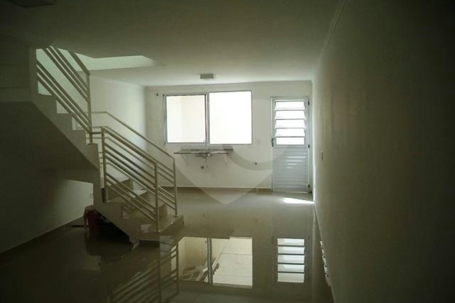 Casa à venda com 2 suítes no condomínio Villagio da Serra, São Paulo - SP