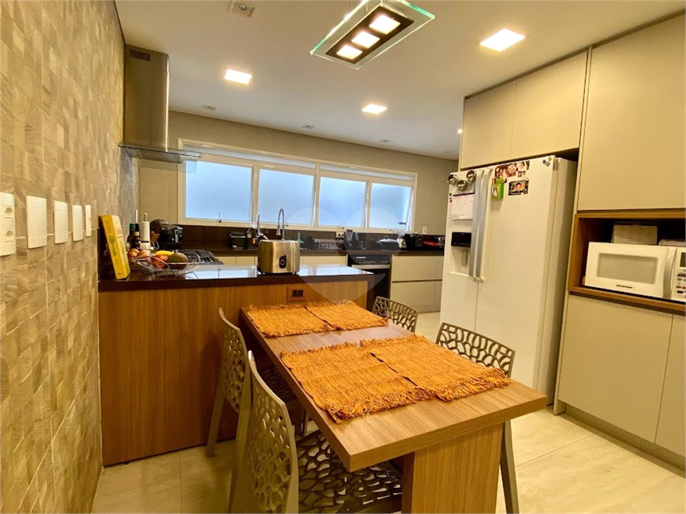 Apartamento à venda com 3 suítes em Vila Suzana, São Paulo, SP
