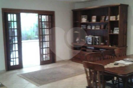 Sobrado à venda com 4 quartos, sendo 3 suítes, em Jardim São Bento, São Paulo, SP