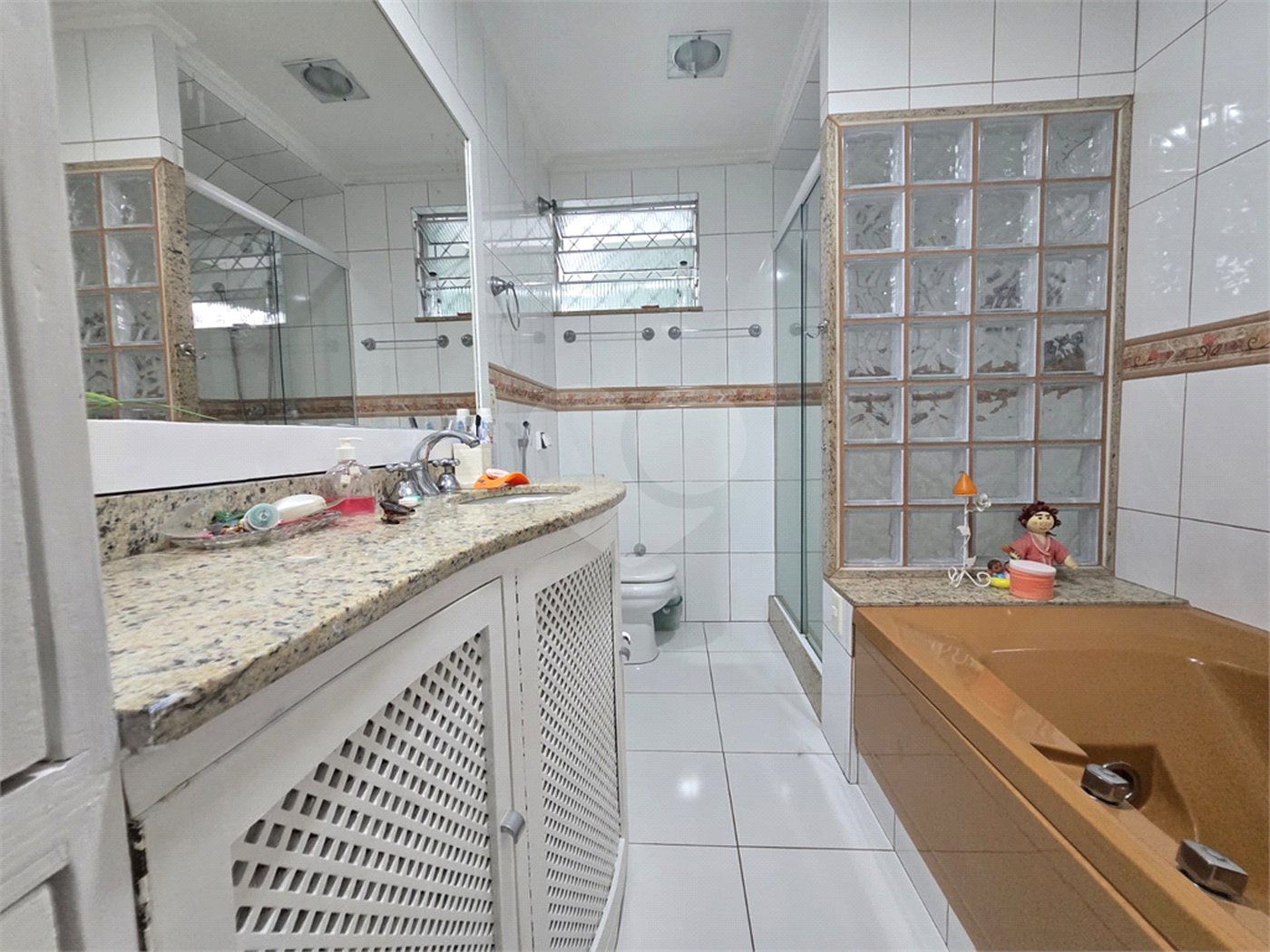 Casa à venda com 5 quartos, sendo 2 suítes, em Tijuca, Rio de Janeiro, RJ