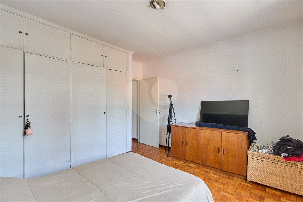 Sobrado à venda com 3 quartos, sendo 1 suíte,  em Chácara Flora, São Paulo, SP
