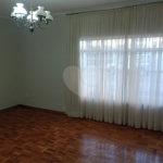 Casa à venda com 4 quartos, sendo 1 suíte, em Vila Rosa, Itapetininga, SP