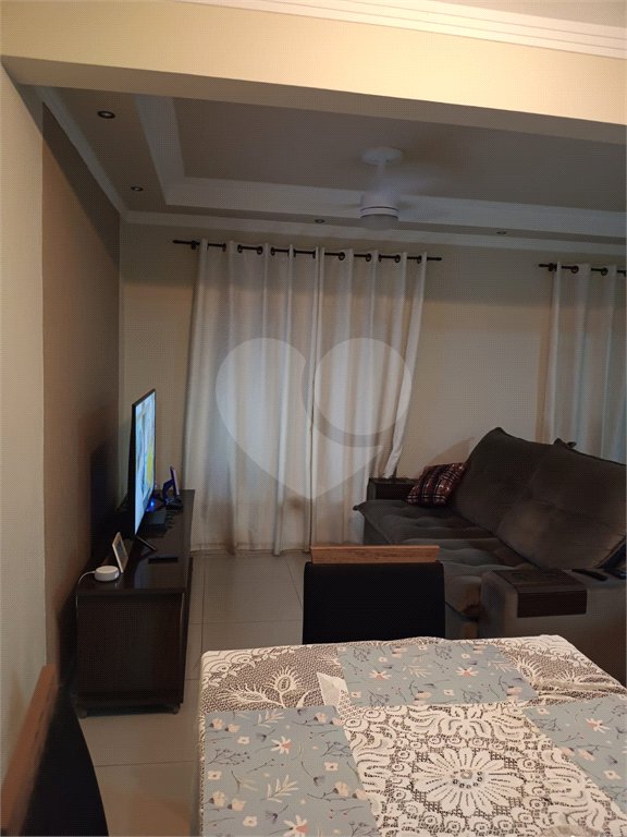 Sobrado à venda com 3 quartos, sendo 2 suítes,  em Jardim Wanel Ville V, Sorocaba, SP