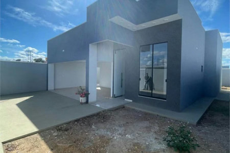 Casa à venda com 3 quartos, sendo 1 suíte, em Loteamento Jardim Europa, Balsas, MA