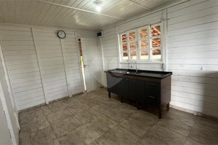 Casa Térrea para alugar com 3 quartos, sendo 1 suíte, em Jardim Estância Brasil, Atibaia, SP
