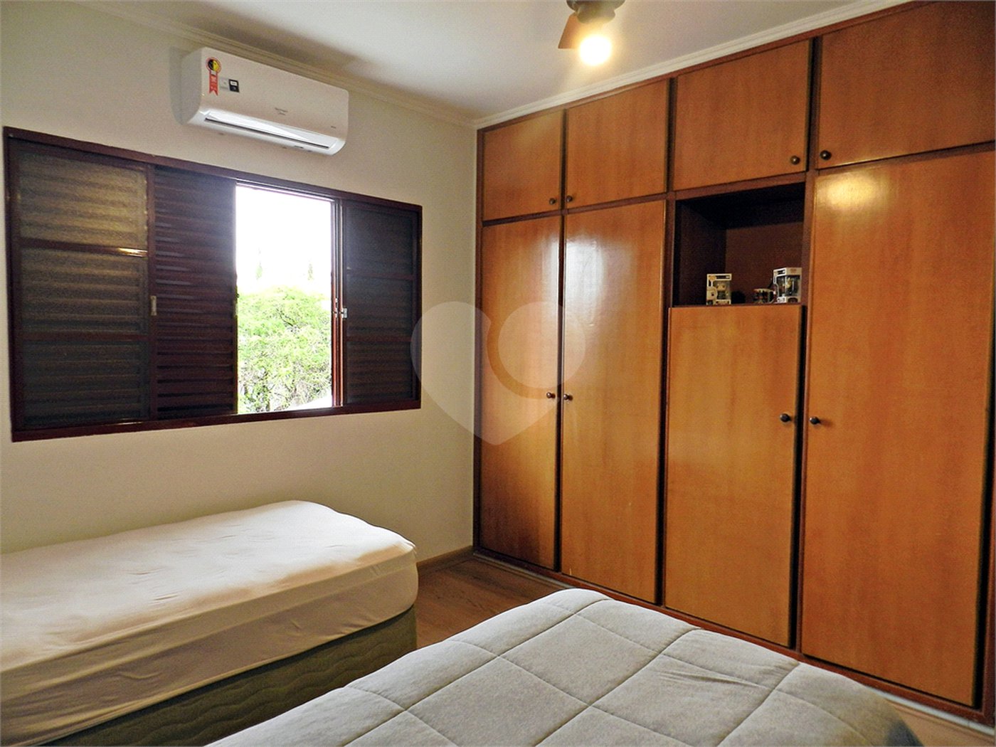 Sobrado à venda com 4 quartos, sendo 3 suítes, em Jardim Paulistano, Ribeirão Preto, SP