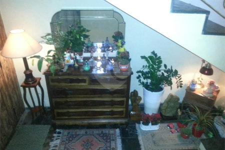 Sobrado à venda com 4 quartos, sendo 2 suítes, em Jardim Leonor, São Paulo, SP