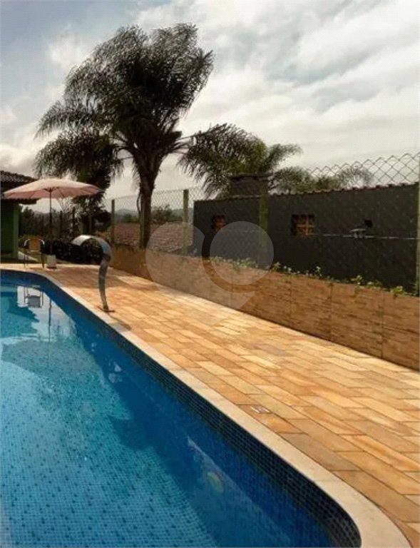 Casa em condomínio à venda com 3 quartos, sendo 2 suítes, no Centro, Bom Jesus dos Perdões, SP