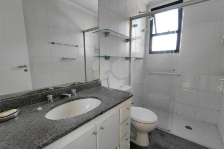 Apartamento à venda com 3 suítes em Vila Romana, São Paulo, SP
