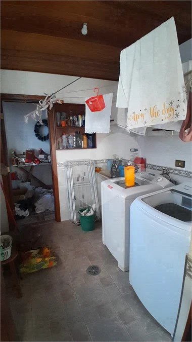 Sobrado à venda com 3 quartos, sendo 1 suíte, em Vila Isabela, Campos do Jordão, SP