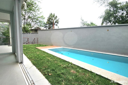 Casa à venda com 4 suítes no condomínio Vila Arese, São Paulo - SP
