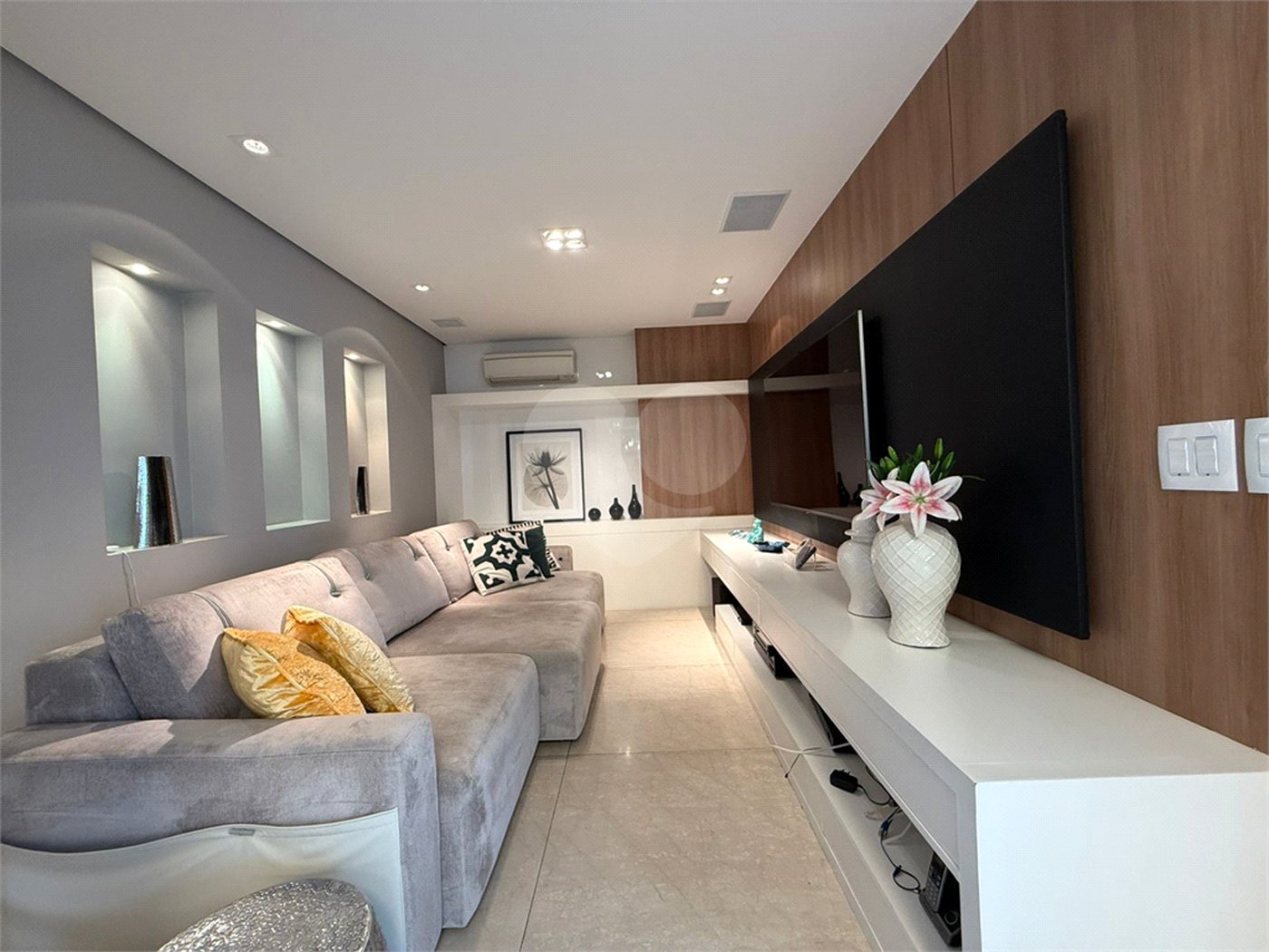 Apartamento à venda ou para alugar com 3 suítes em Perdizes, São Paulo, SP