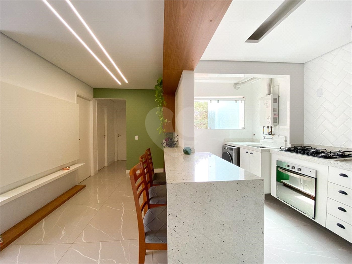 Apartamento à venda com 3 quartos, sendo 1 suíte, em Vila Paiva, São Paulo, SP