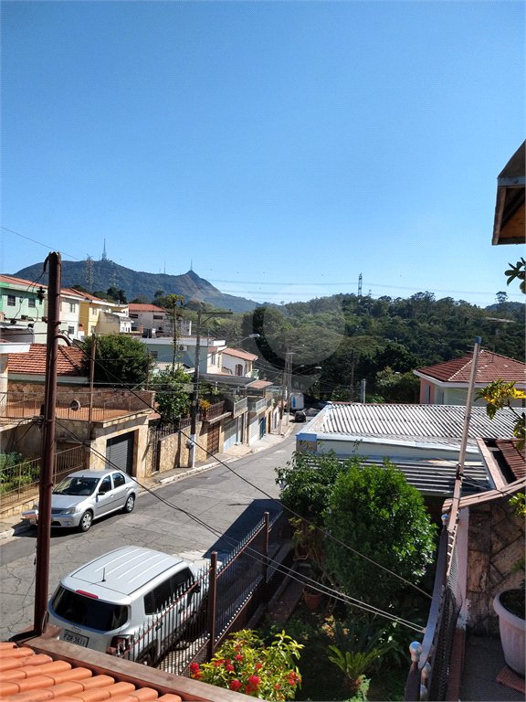 Sobrado à venda com 3 quartos em Jardim Regina, São Paulo, SP