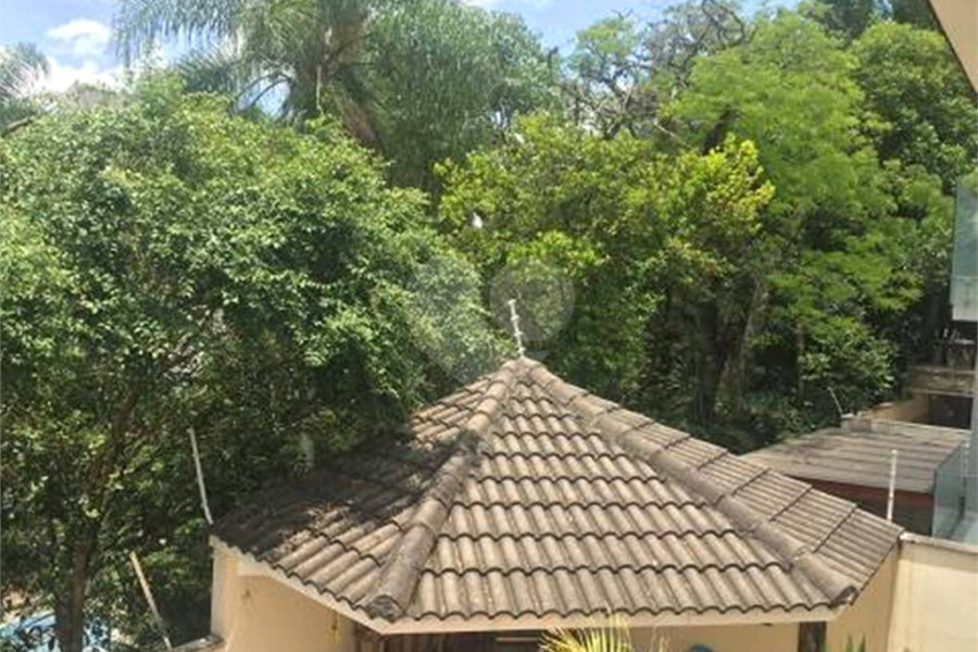 Casa à venda com 4 quartos, sendo 3 suítes,  no condomínio Residencial Nova Cantareira, São Paulo - SP