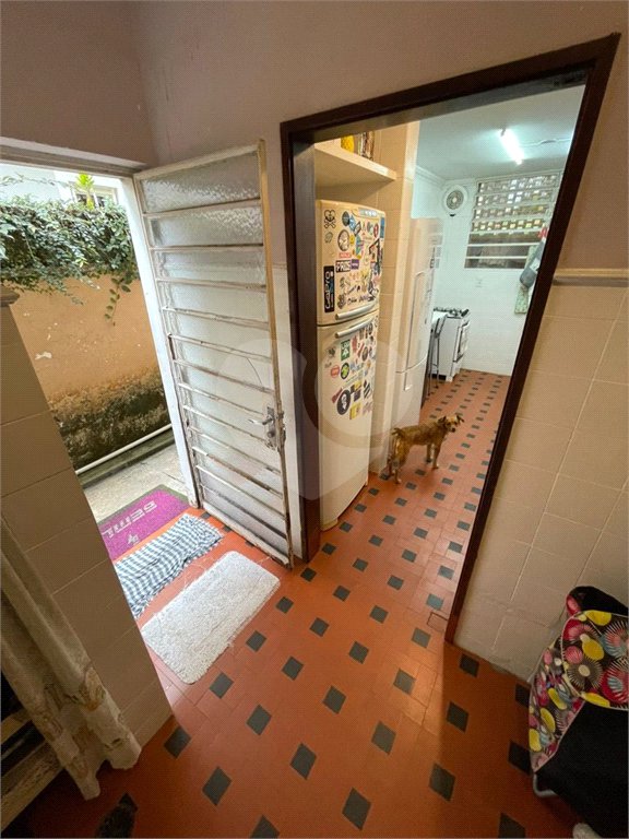 Casa à venda com 3 quartos, sendo 1 suíte, em Vila Mariana, São Paulo, SP
