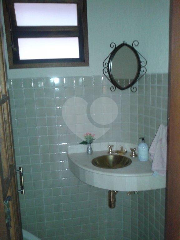 Sobrado à venda com 4 quartos, sendo 3 suítes, em Jardim São Bento, São Paulo, SP