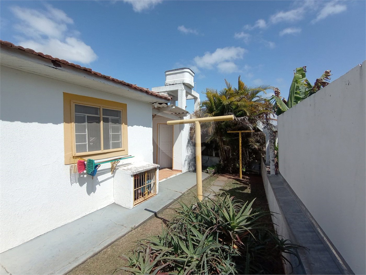 Casa à venda com 2 quartos em Vila Messias, Alambari, SP
