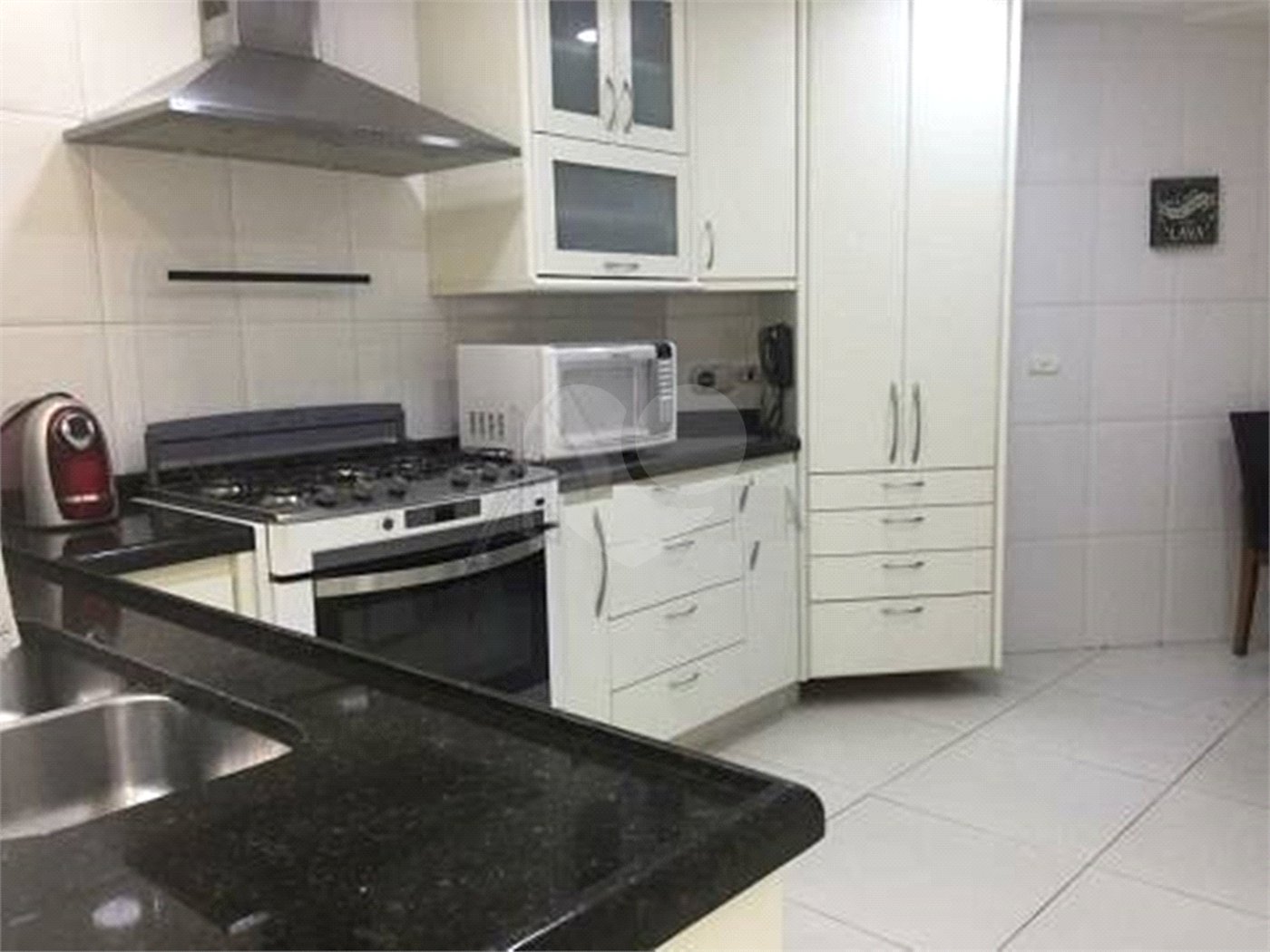 Casa à venda com 4 quartos, sendo 3 suítes, no condomínio Residencial Nova Cantareira, São Paulo - SP