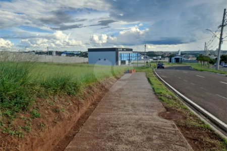Lote Comercial à Venda na Avenida Bruno Ruggiero -São Carlos/SP