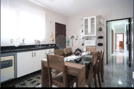 Casa na Rua Maria Angélica Franci