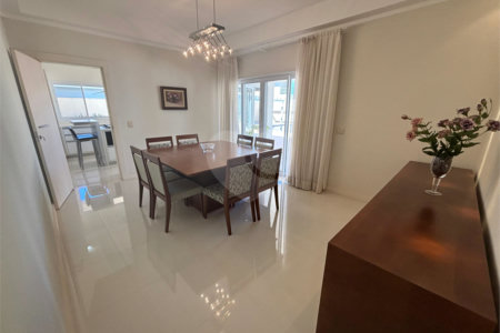 Casa á venda condomínio Damha I