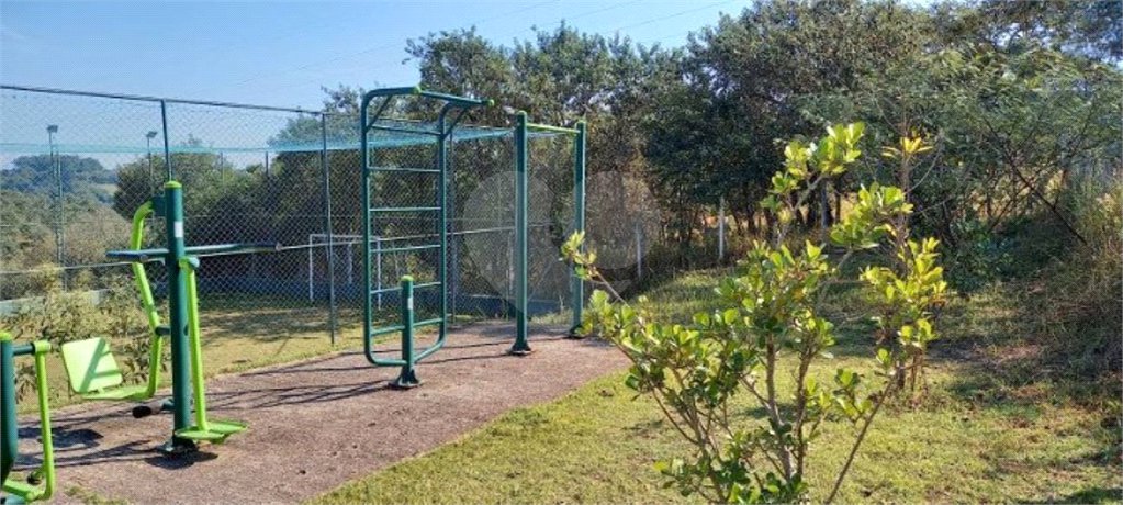 Terreno à venda no condomínio Bosque dos Cambarás, Valinhos - SP