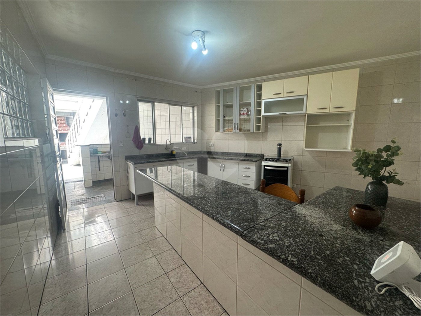 Casa à venda com 4 quartos, sendo 2 suítes, em Jardim Bela Vista, Guarulhos, SP
