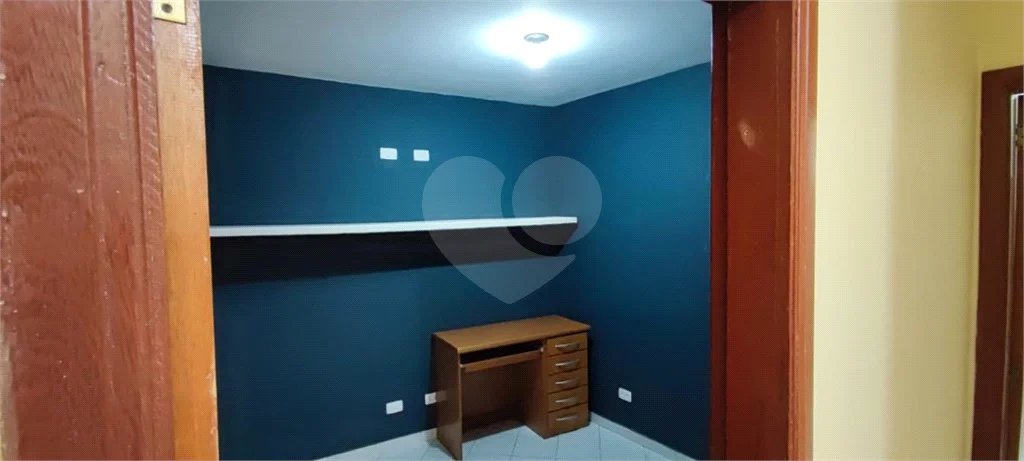 Casa à venda com 3 quartos, sendo 1 suíte, no condomínio Residencial Gabriela, São Paulo - SP