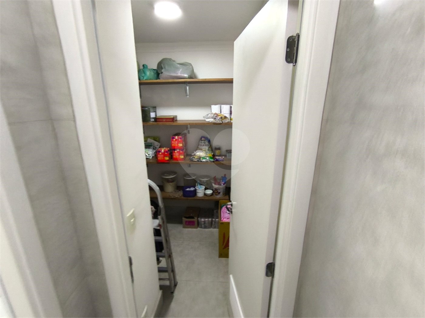 Apartamento à venda com 3 quartos, sendo 1 suíte, em Jardim Vazani, São Paulo, SP